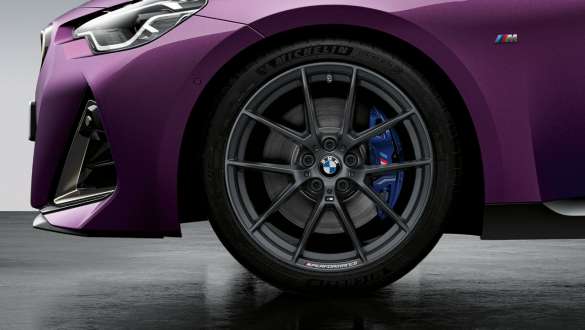 19-inčni BMW Performance točkovi od lakih legura u obliku Y-kraka 898 M Frozen Gunmetal sive boje BMW Serija 2 Coupe G42 2021 19-inčni BMW Performance točkovi od lakih legura u obliku Y-kraka 898 M Frozen Gunmetal sive boje BMW Serija 2 Coupe G42 2021