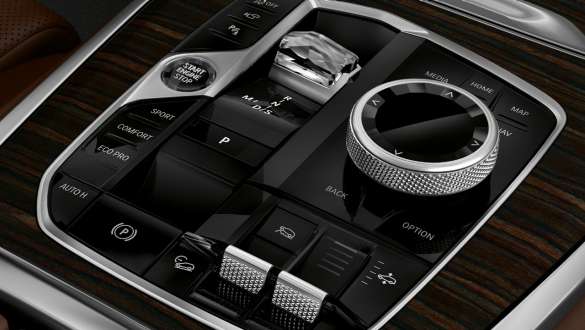 BMW X5 G05 LCI Ekskluzivni materijali unutrašnjost