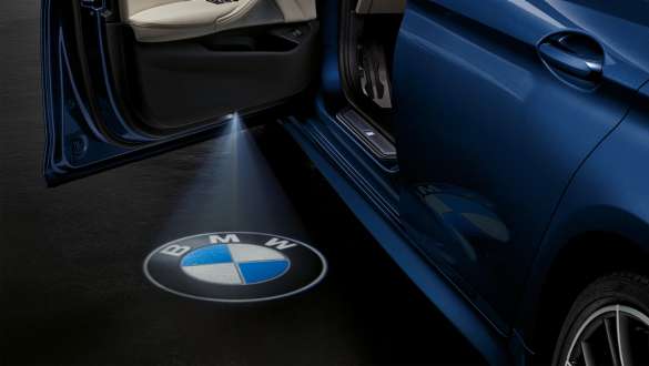BMW LED projektori u vratima BMW dodaci za jesen i zimu BMW LED projektori u vratima