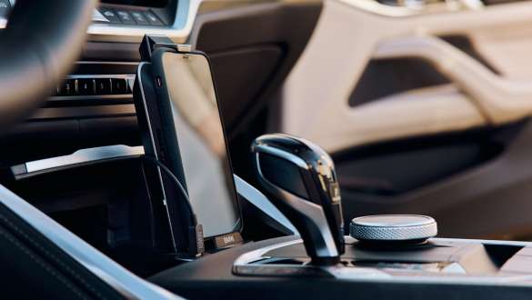 BMW univerzalna bežična stanica za punjenje BMW prolećna i letnja dodatna oprema BMW univerzalna bežična stanica za punjenje