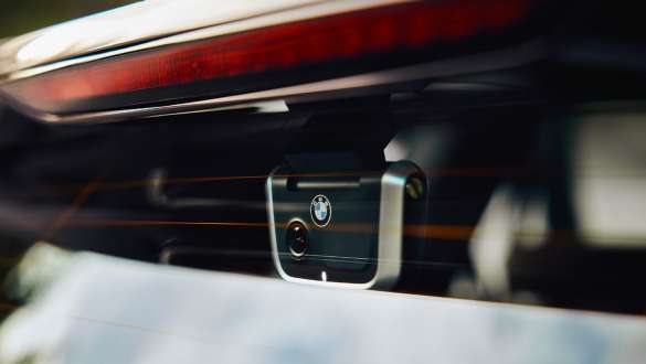 BMW Advanced Car Eye 2.0. BMW prolećna i letnja dodatna oprema BMW Advanced Car Eye 2.0