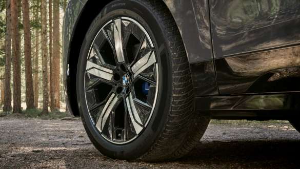 21-inčni BMW aerodinamični točak u obliku zvezdastih krakova 1012, dvobojni BMW dodatna oprema za jesen i zimu 21-inčni BMW aerodinamični točak u obliku zvezdastih krakova 1012 dvobojni