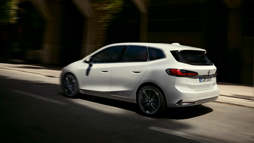 BMW Serije 2 Active Tourer U06 ilustracija sa tehničkim podacima 2021 BMW Serije 2 Active Tourer U06 ilustracija sa tehničkim podacima 2021