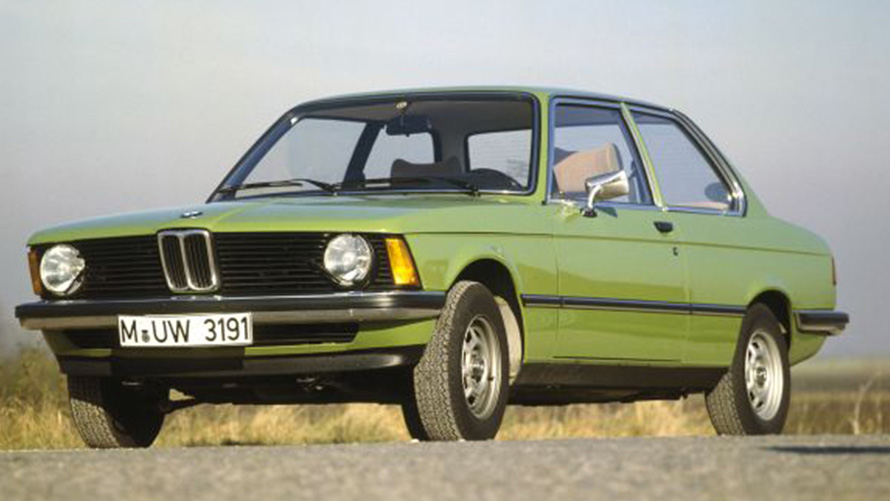 BMW limuzina serije 3 prva generacija E21 pogled spreda BMW serija 3 modeli BMW limuzine serije 3 prva generacija E21 pogled spreda