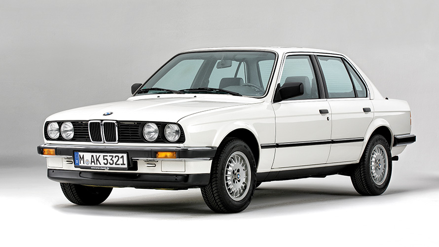 BMW limuzina serije 3 druge generacije E30 pogled spreda BMW serije 3 modeli BMW limuzine serije 3 druge generacije E30 pogled spreda