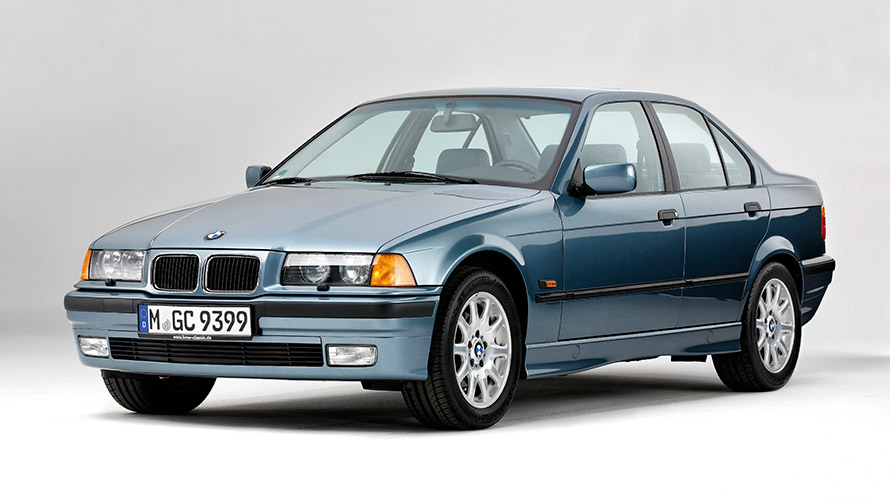 BMW limuzina serije 3 treća generacija E36 pogled spreda BMW serija 3 modeli BMW limuzine serije 3 treća generacija E36 pogled spreda