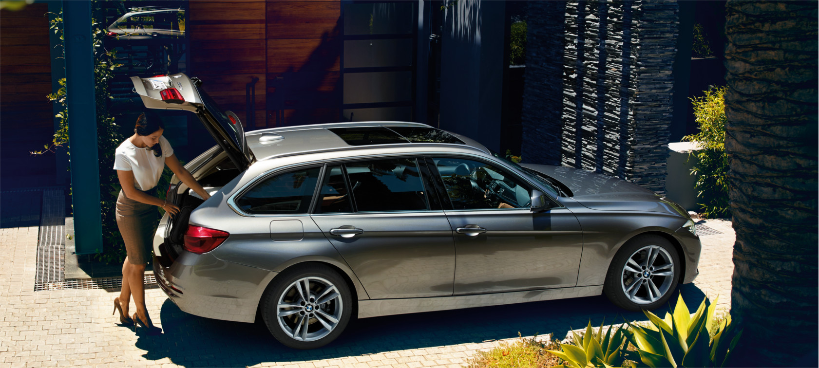 Udobnost i funkcionalnost BMW Serije 3 Touring Udobnost i funkcionalnost BMW Serije 3 Touring