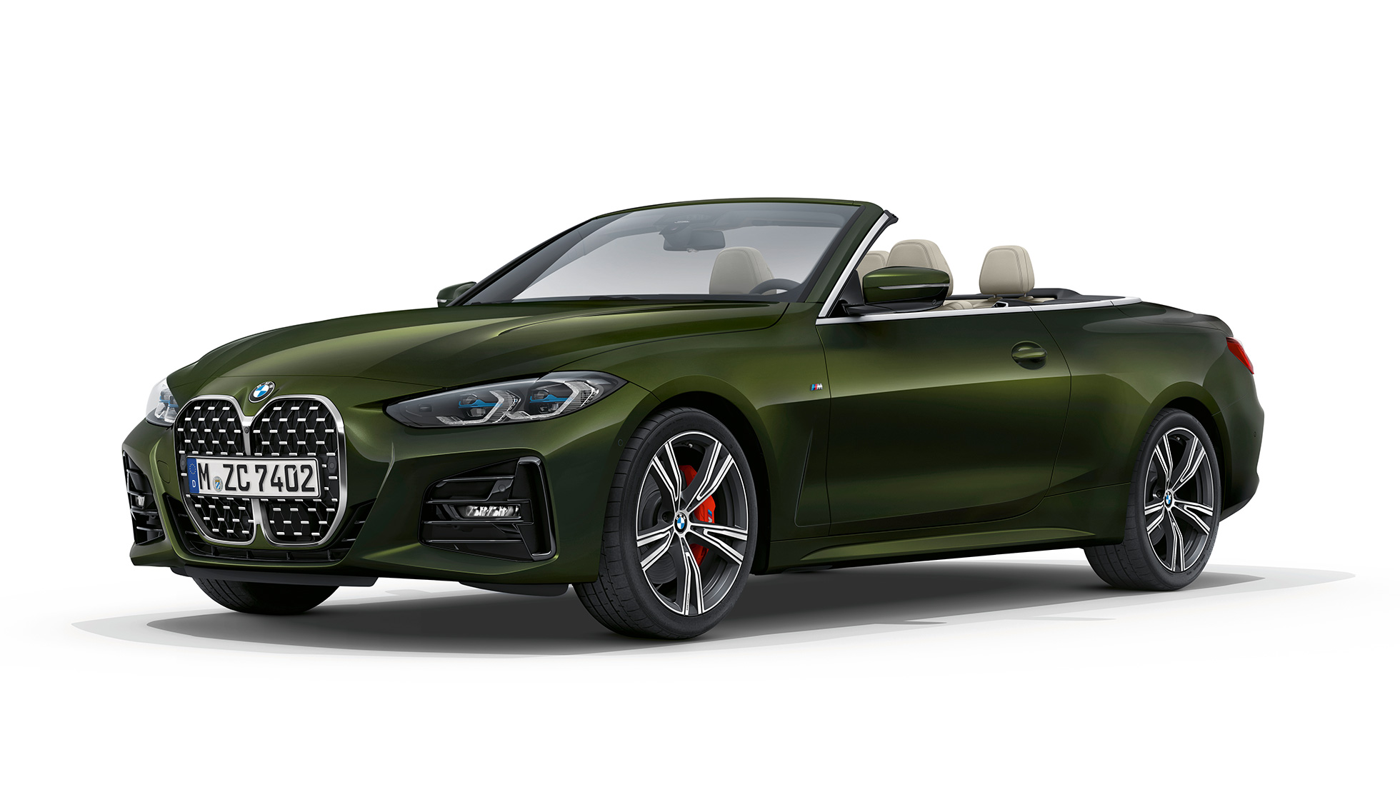 Pogled spreda na BMW kabriolet serije 4 Model M Sport G23 2020 Pogled spreda na BMW kabriolet serije 4 Model M Sport G23 2020 Sanremo Green metalik