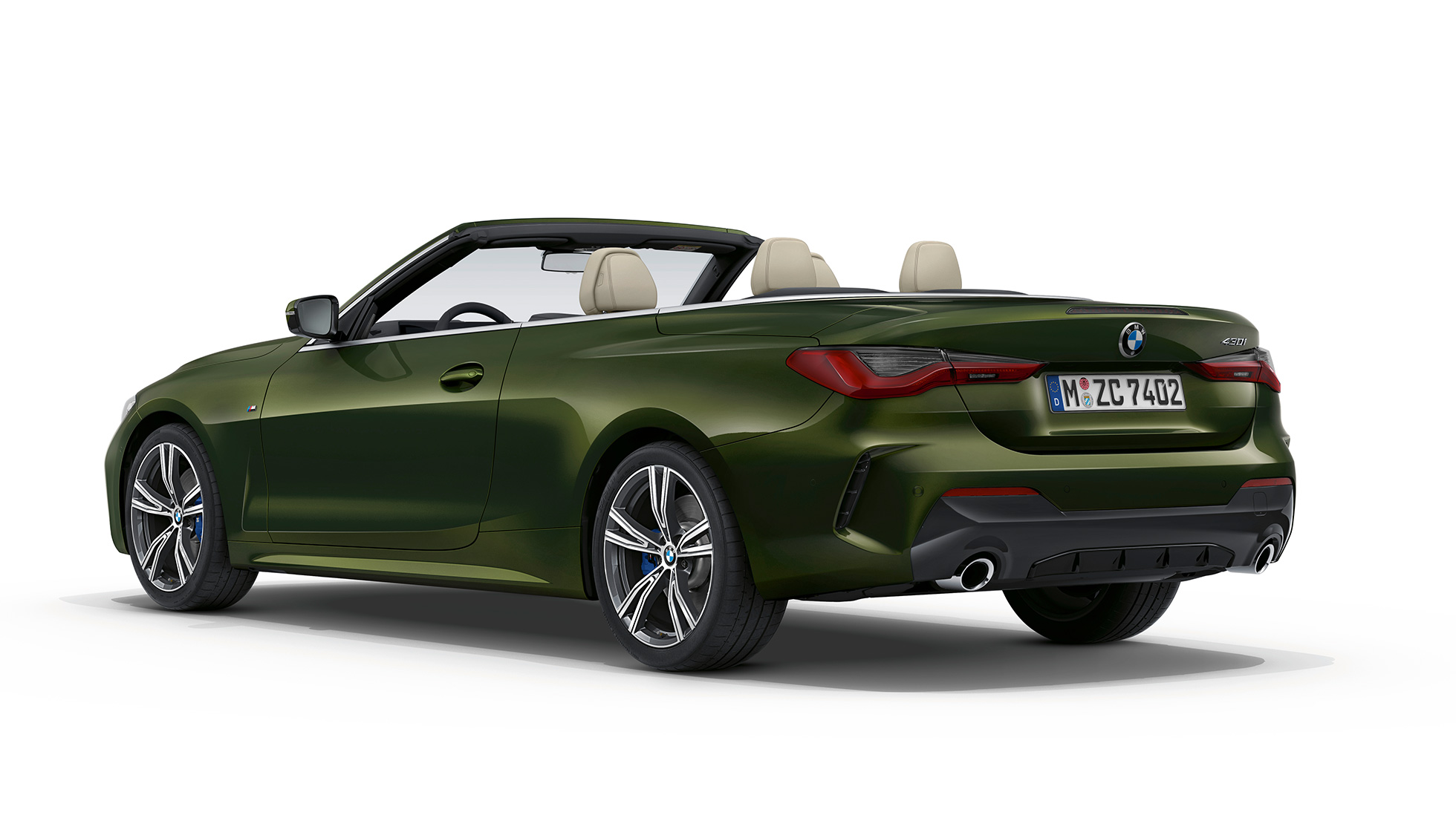 Pogled otpozadi na BMW kabriolet serija 4 G23 2020 BMW kabriolet serija 4 G23 2020 model M Sport Sanremo Green metalik pogeld otpozadi