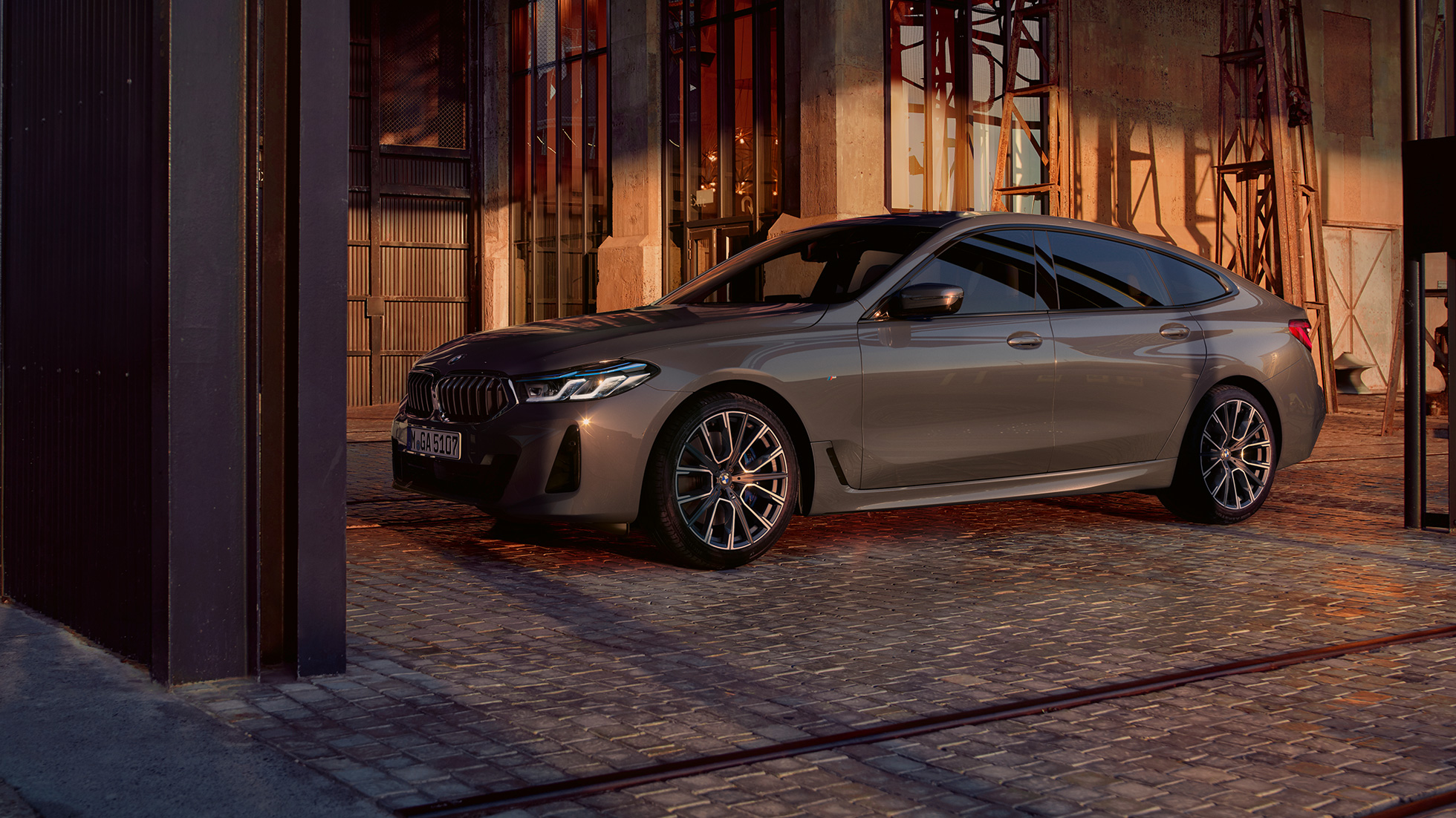 Silueta vozila BMW Serije 6 Gran Turismo G32 2020 BMW Serije 6 Series Gran Turismo 640i xDrive G32 2020 Bernina Grey pogled sa strane