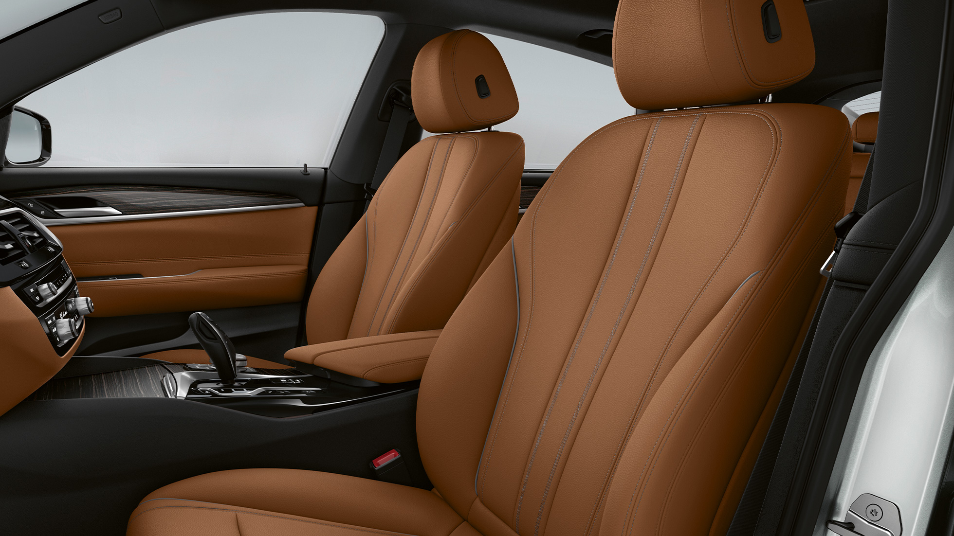 Presvlake BMW Serije 6 Gran Turismo osnovna oprema G32 2020 Presvlake u koži „Dakota“ Cognac/Black BMW Serije 6 Gran Turismo G32 620d 2020 osnovna oprema enterijer