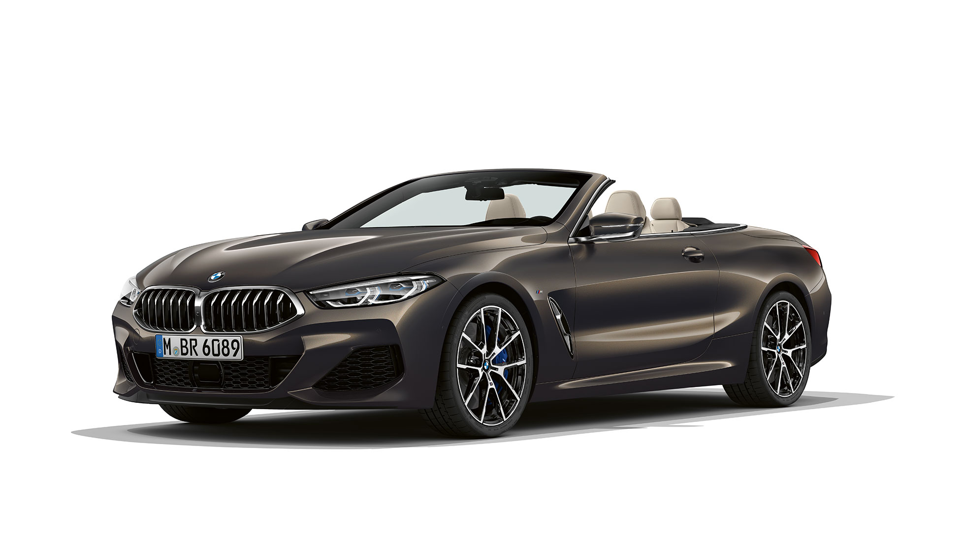 BMW M850i xDrive, Dravit Grey metalizirani, tročetvrtinski pogled spreda. BMW M850i xDrive, Dravit Grey metalizirani, tročetvrtinski pogled spreda.