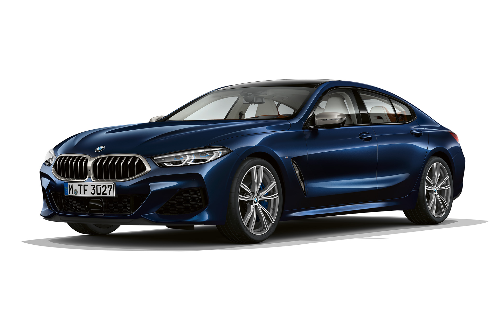 Individual Sophistication tročetvrtinski snimak spreda BMW serije 8 Gran Coupé, Individual Sophistication tročetvrtinski snimak spreda