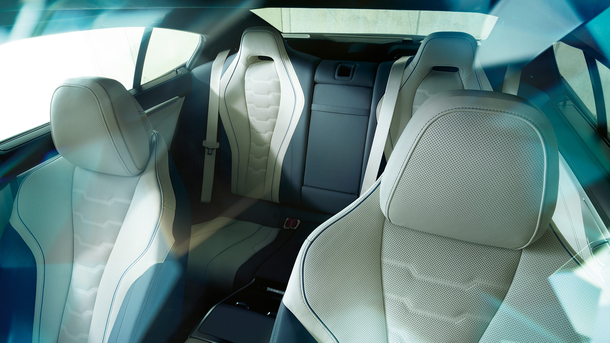 BMW serije 8 Gran Coupé, oprema enterijera BMW serije 8 Gran Coupé, dizajn opreme enterijera