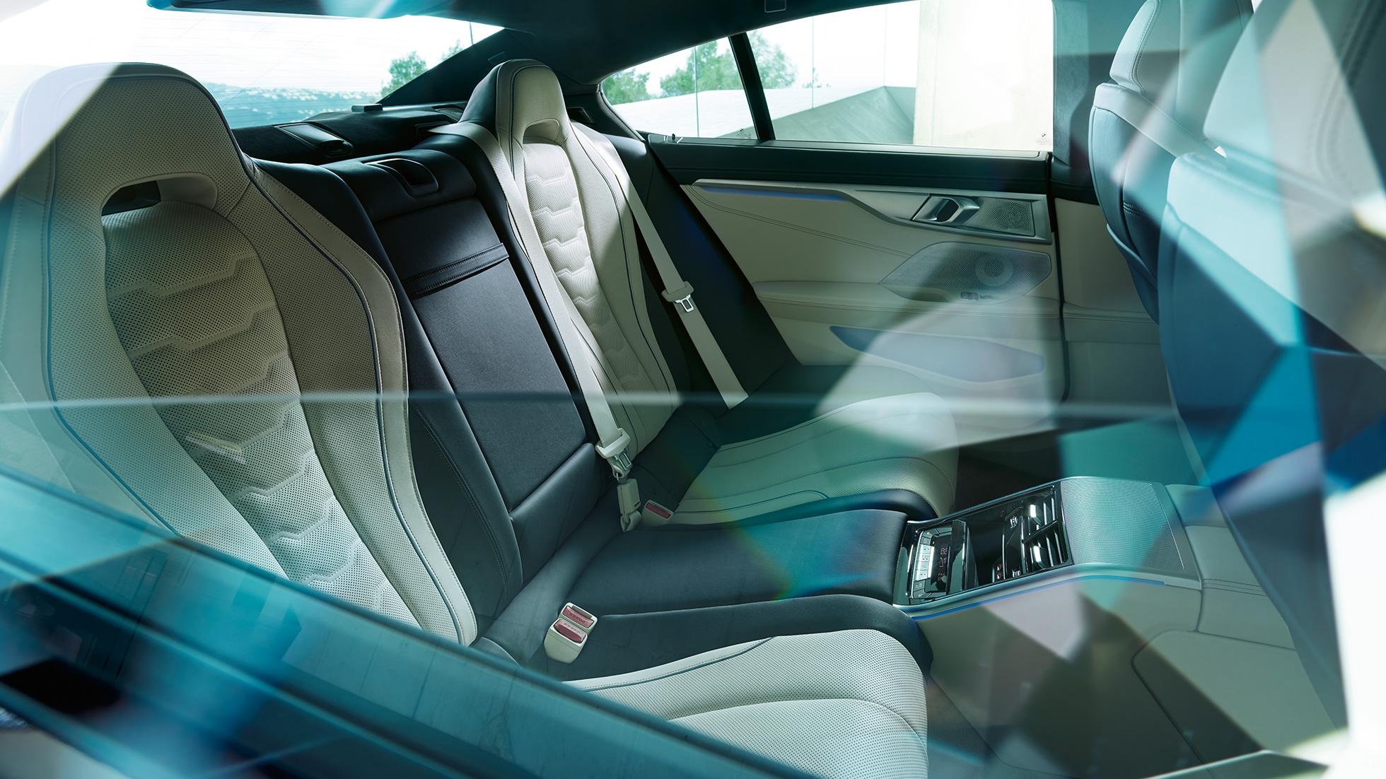 Dizajn enterijera pozadi BMW serije 8 Gran Coupé,dizajn enterijera pozadi