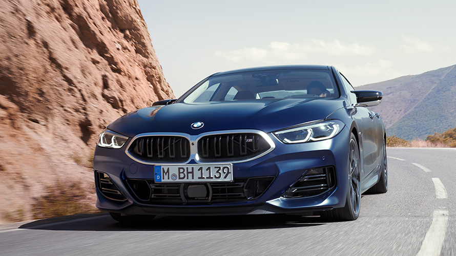 BMW Serija 8 Gran Coupé (G16) tročetvrtinski zadnji prikaz parkiranog vozila BMW Serija 8 Gran Coupé (G16) tročetvrtinski zadnji prikaz parkiranog vozila
