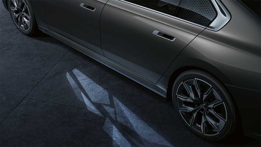 BMW i7 Sedan G70 Spoljašnjost Welcome Light carpet