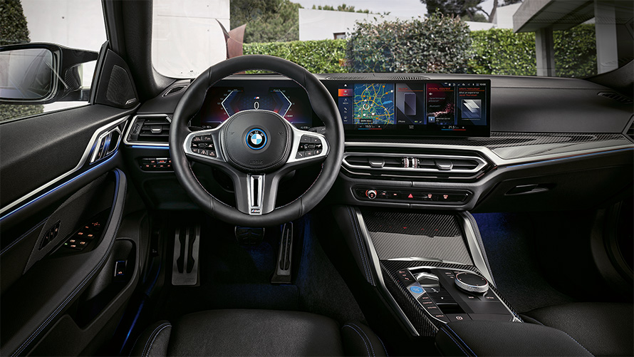 BMW i4 M50 G26 2021 unutrašnjost, kabina, instrument table i centralna konzola