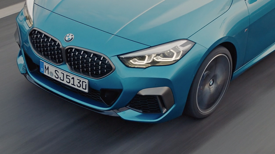 Film BMW M235i xDrive Gran Coupé Film BMW M235i xDrive Gran Coupé 2020 boja Black Sapphire metalizirana F44