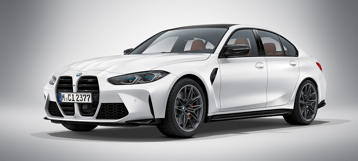 BMW Individual Frozen Orange metalizirani BMW M3 Sedan G80 2020 BMW M3 Sedan BMW Individual Frozen Orange metalizirani G80 2020 tročetvrtinski pogled spreda dok stoji