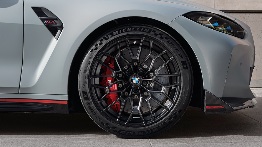 Ultra Track gume na naplatcima lagane konstrukcije ekskluzivno za CSL BMW M4 CSL G82 BMW M4 CSL G82 BMW Individual Frozen Brooklyn sive metalik boje Ultra Track gume na naplatcima lagane konstrukcije ekskluzivno za CSL