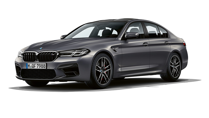 BMW M5 F90 LCI Facelift 2020 brendovi Hatch sive metalik boje tročetvrtinski prednji prikaz