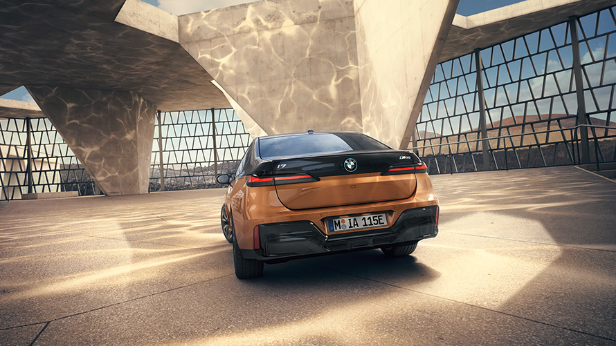 BMW Finansijske usluge BMW i7 M70 xDrive Sedan G70 BMW Finansijske usluge BMW i7 M70 xDrive Sedan G70