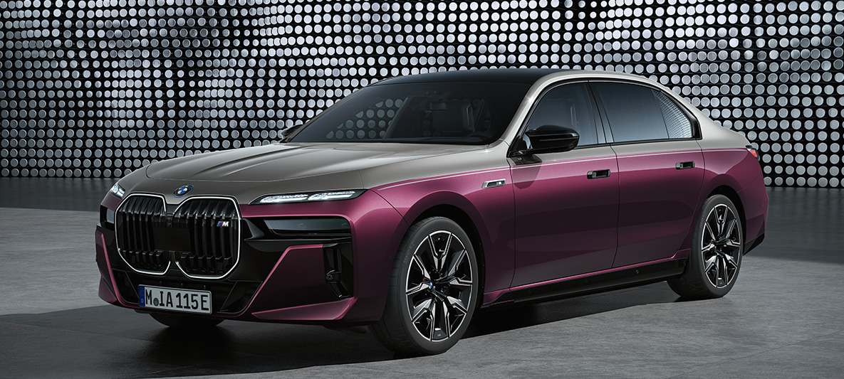 Wildberry TT Oxid sive boje Specijalne završne boje BMW M automobili serije 7 G70 BMW M automobili serije 7 G70 Wildberry TT Oxid sive boje Specijalne završne boje