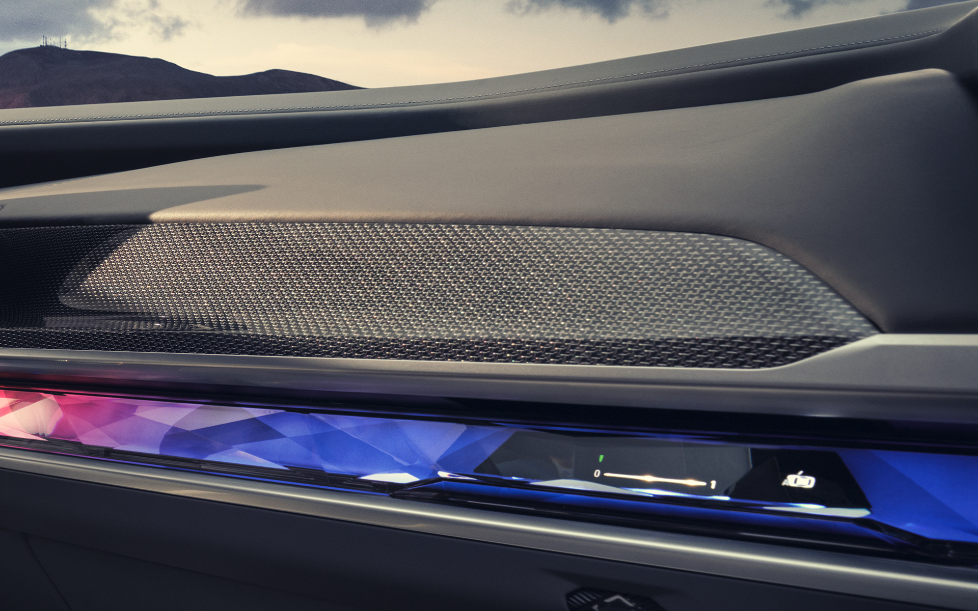Carbon Febre M unutrašnji ukrasni elementi BMW M760e xDrive Sedan G70 bliži prikaz