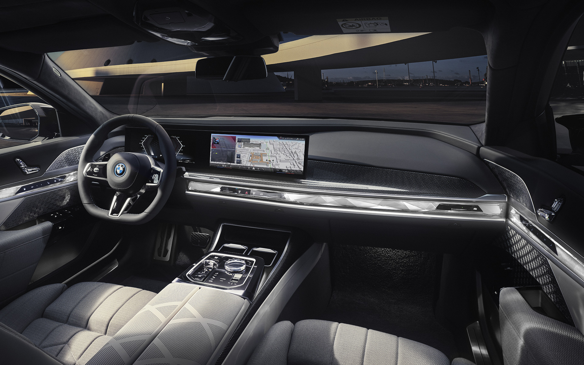 Unutrašnjost Kabina BMW M760e xDrive Sedan G70 Pogled sa sedišta suvozača