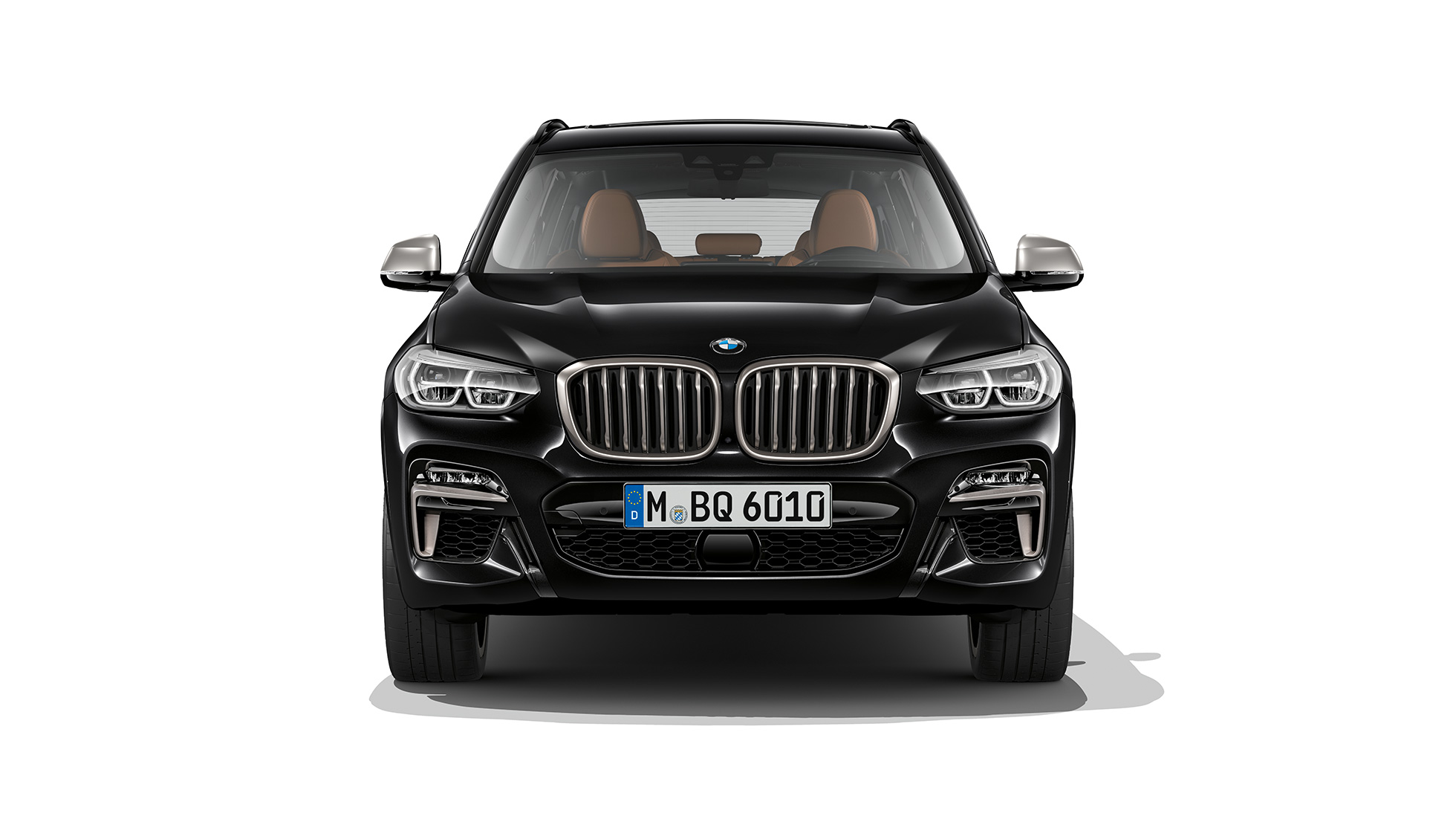 BMW X3 M40i i BMW X3 M40d, poled spreda. BMW X3 M40i i BMW X3 M40d u boji Black Sapphire metaliziranoj, eksterijer, pogled spreda.