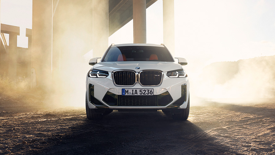 BMW X3 M F97 LCI Facelift 2021 Alpine bela boja, prednji prikaz