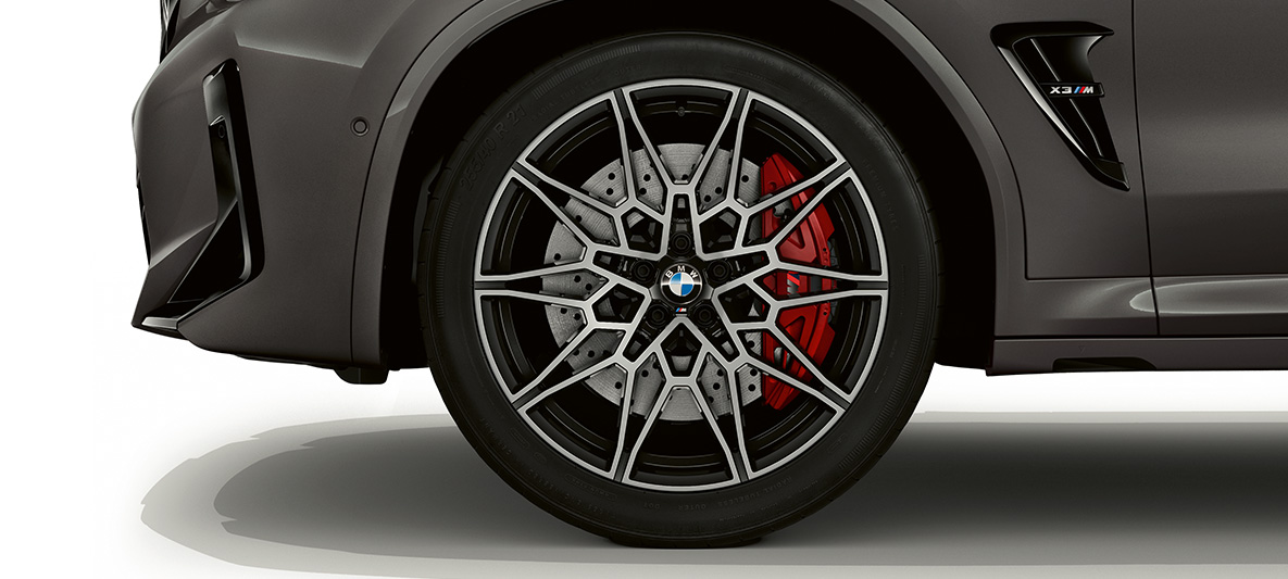 BMW X3 M Individual točak od lakih legura F97 LCI Facelift 2021 BMW X3 M Individual F97 LCI Facelift 2021 Grigo Telesto bliži prikaz točka od lakih legura