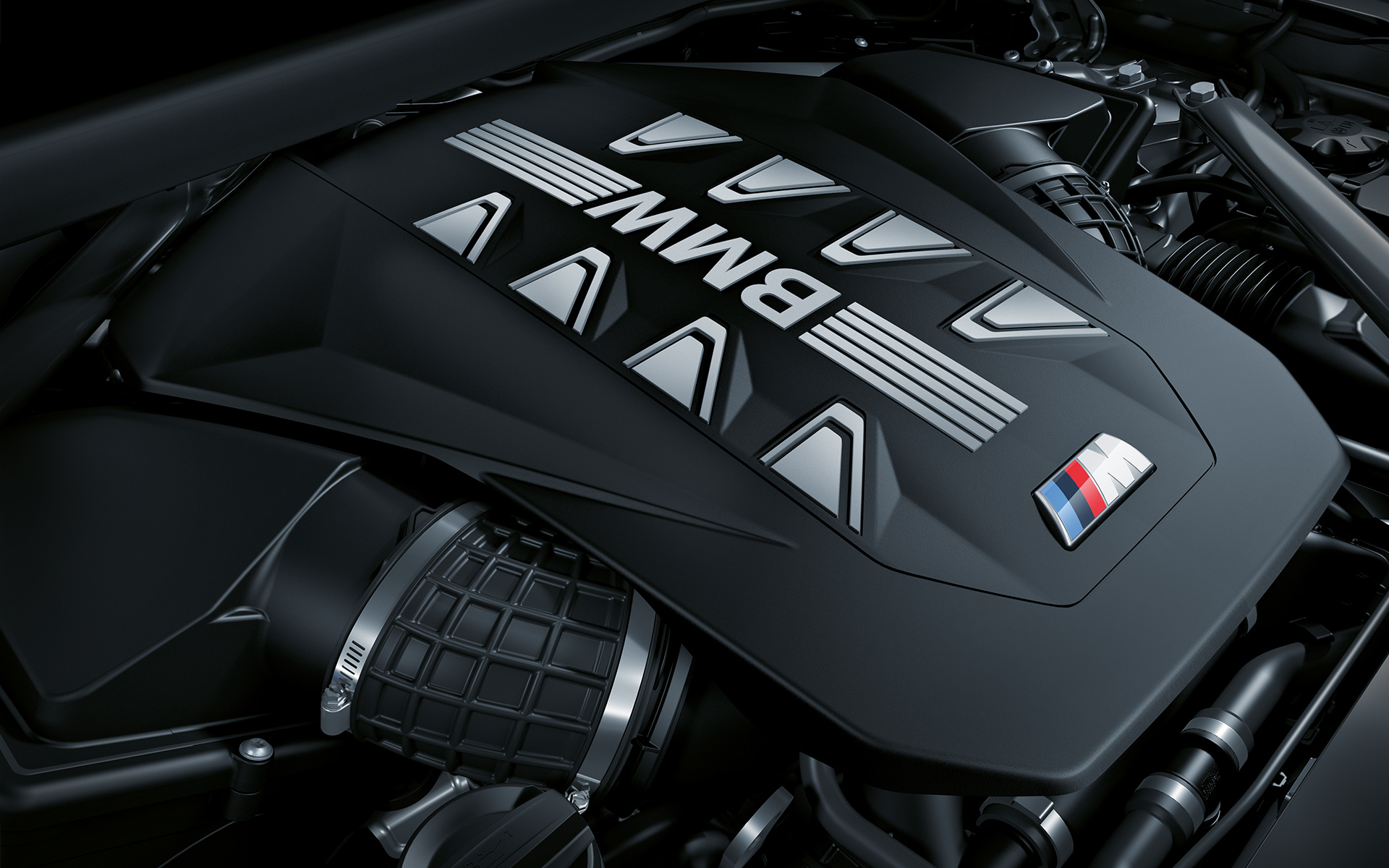 BMW X6 M60i xDrive G06 MP motor BMW X6 M60i xDrive G06 MP motor izbliza