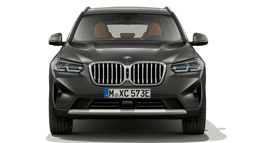 BMW X3 G01 Sophisto sive boje prednji dizajn 2021. BMW X3 G01 Sophisto sive boje bliži prikaz prednjeg dizajna 2021.