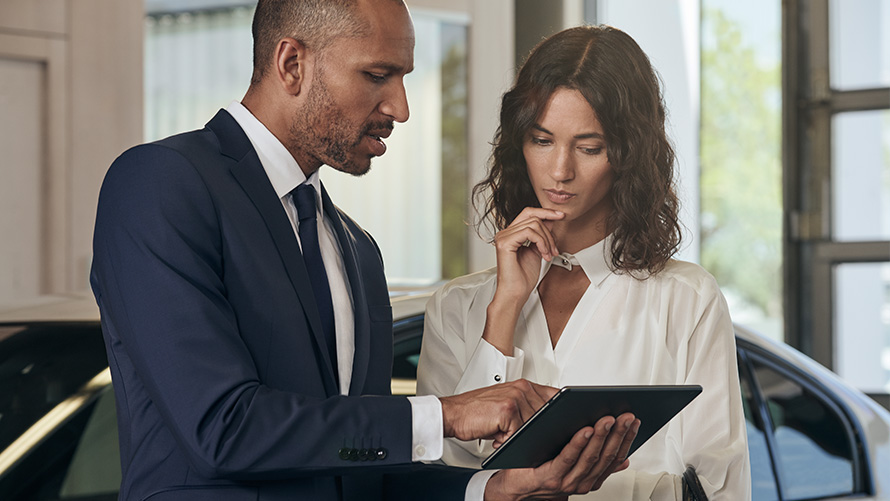 BMW X4 G02 Servis i podrška 2021. BMW X4 G02 Servis i podrška klijent i BMW konsultant 2021.