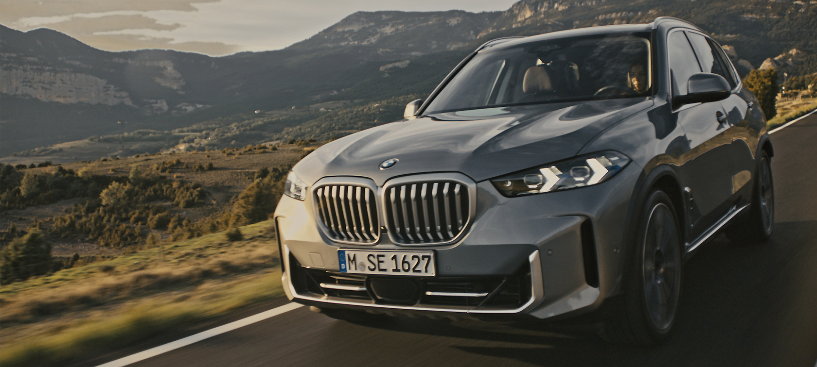 Video o spoljašnjem dizajnu BMW X5 G05 LCI BMW X5 G05 LCI Video o spoljašnjem dizajnu