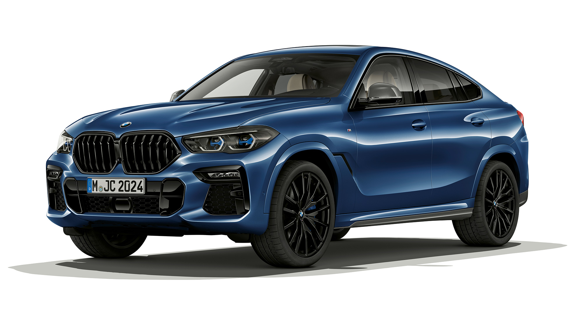 BMW X6 sa M Sport paketom, eksterijer. BMW X6 sa M Sport paketom u tročetvrtinskoj prednjoj perspektivi.