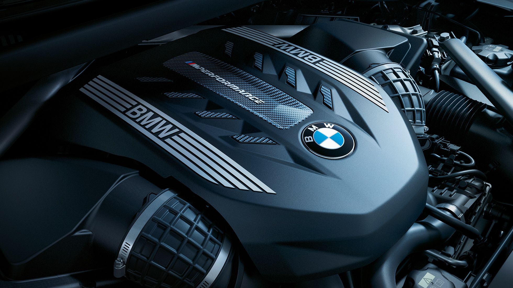 Motor BMW X6. Pogled izbliza na motor BMW X6.