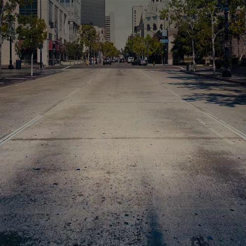 BMW Serije 8 Kabriolet G14 LCI Facelift 2022 M Carbon crne metalik boje tročetvrtinski prednji prikaz Balance konfiguracija BMW 840i xDrive Kabriolet