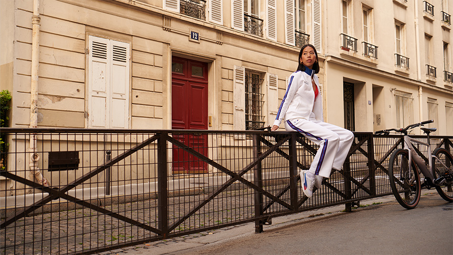 BMW Lifestyle katalog BMW E-bicikl i BMW M motorsport odelo