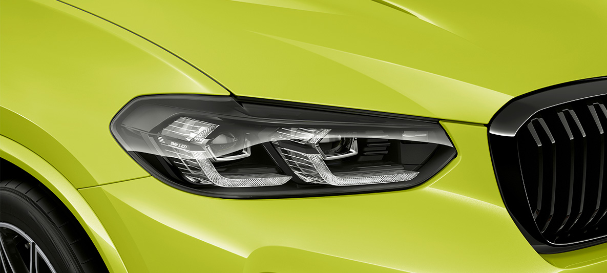 BMW Individual M Shadow Line bliži prikaz farova BMW Individual M Shadow Line bliži prikaz farova