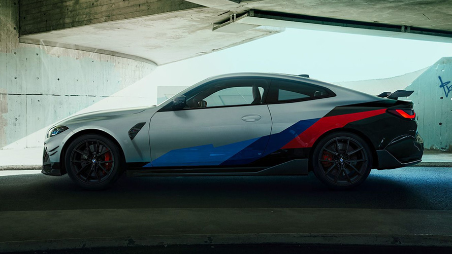 BMW M4 CS G82 2021 bočni prikaz sa M Performance delovima BMW M4 CS G82 2021 bočni prikaz sa M Performance delovima