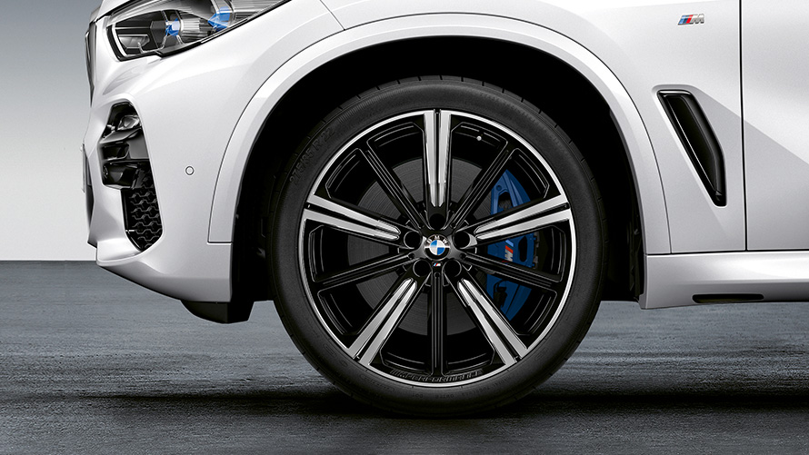 BMW M Performance u Star-spoke stilu 749 M BMW M Performance u Star-spoke stilu 749 M sa BMW letnjim gumama
