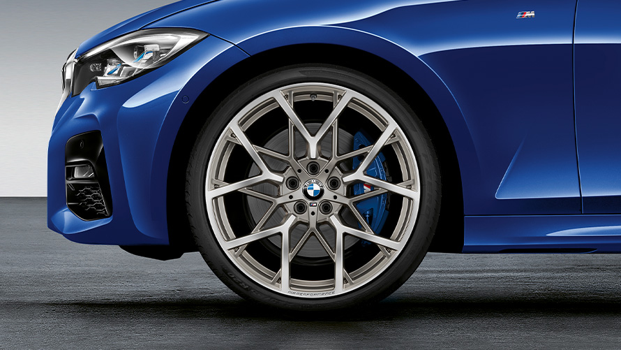 BMW M Performance u Y-spoke stilu 795 M BMW M Performance u Y-spoke stilu 795 M sa BMW letnjim gumama
