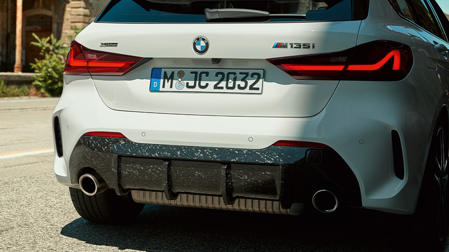 BMW M Performance zadnji difuzor, ugljenično vlakno BMW M Performance zadnji difuzor, ugljenično vlakno, BMW letnje ponude